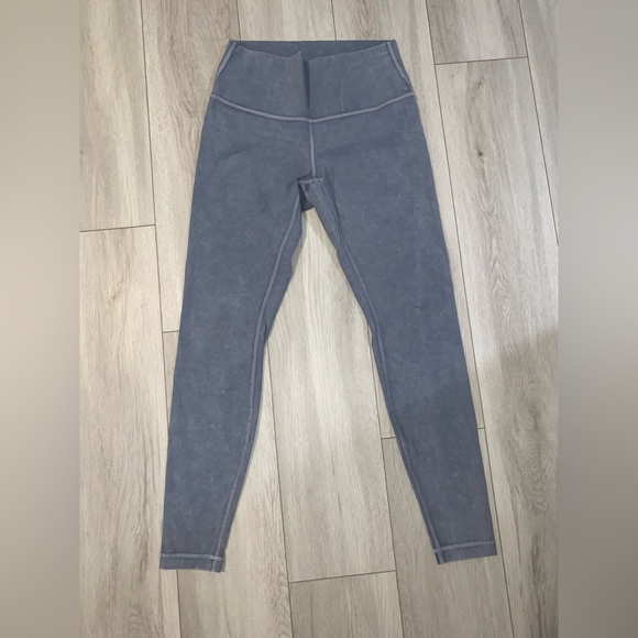 Lululemon leggings, size 6 - Picture 2 of 2